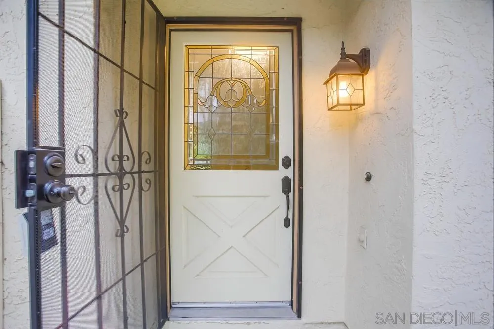 Photo #5: 230023770 Listing 