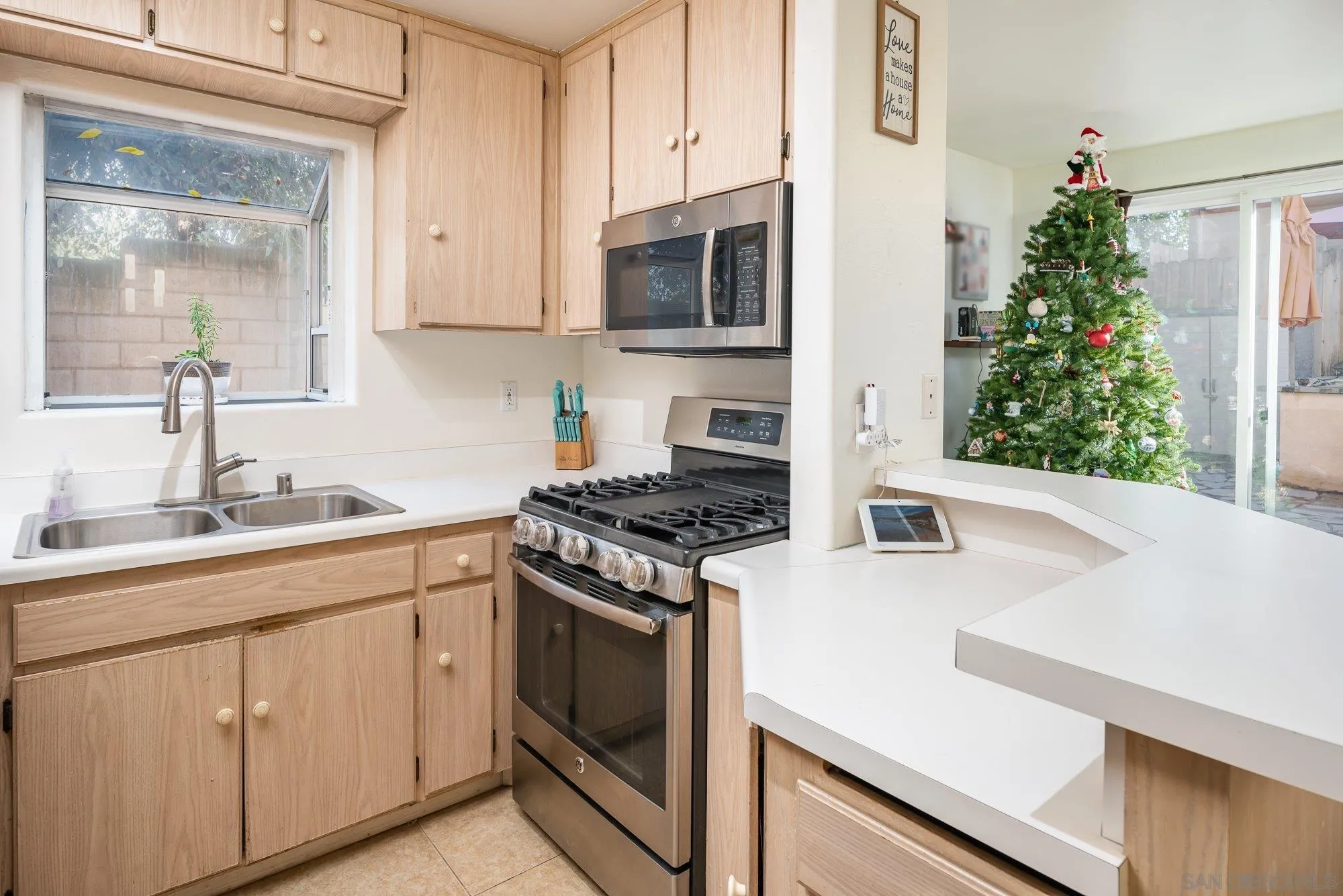 Photo #4: 230024291 Listing 