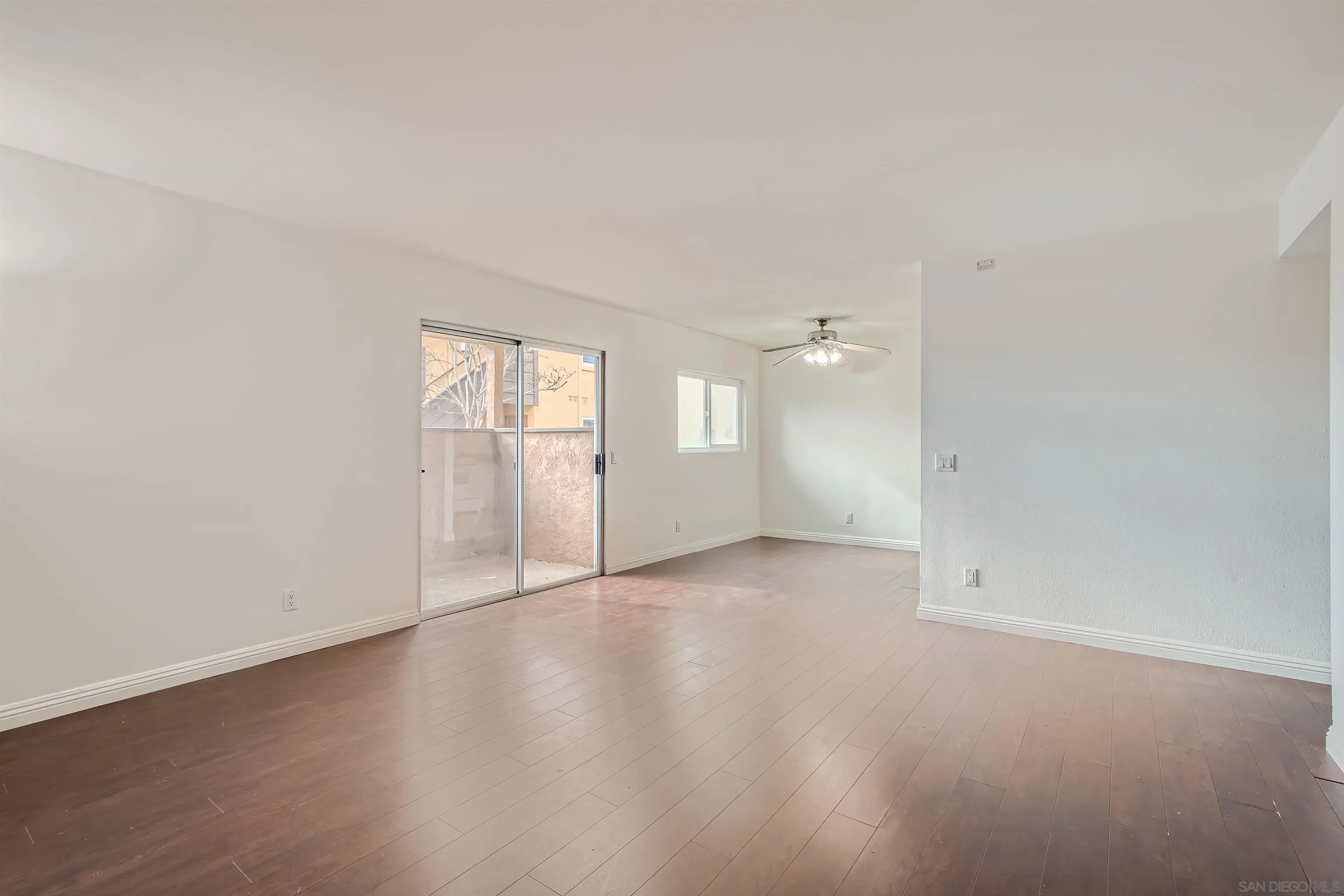 Photo #3: 240000027 Listing 