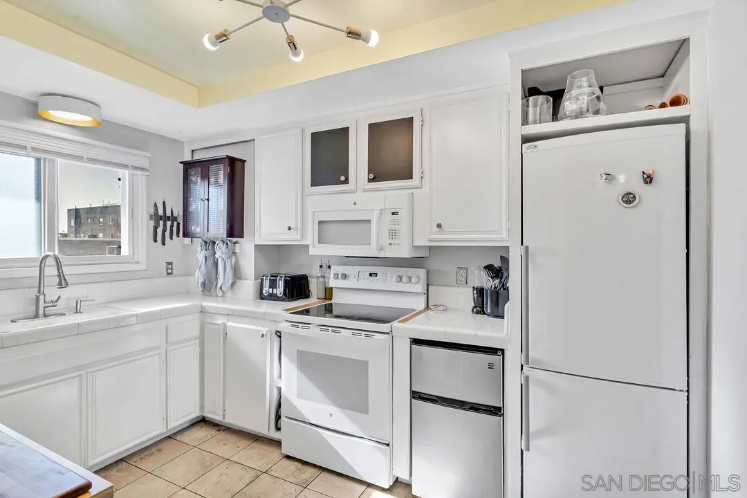 Photo #3: 240000062 Listing 