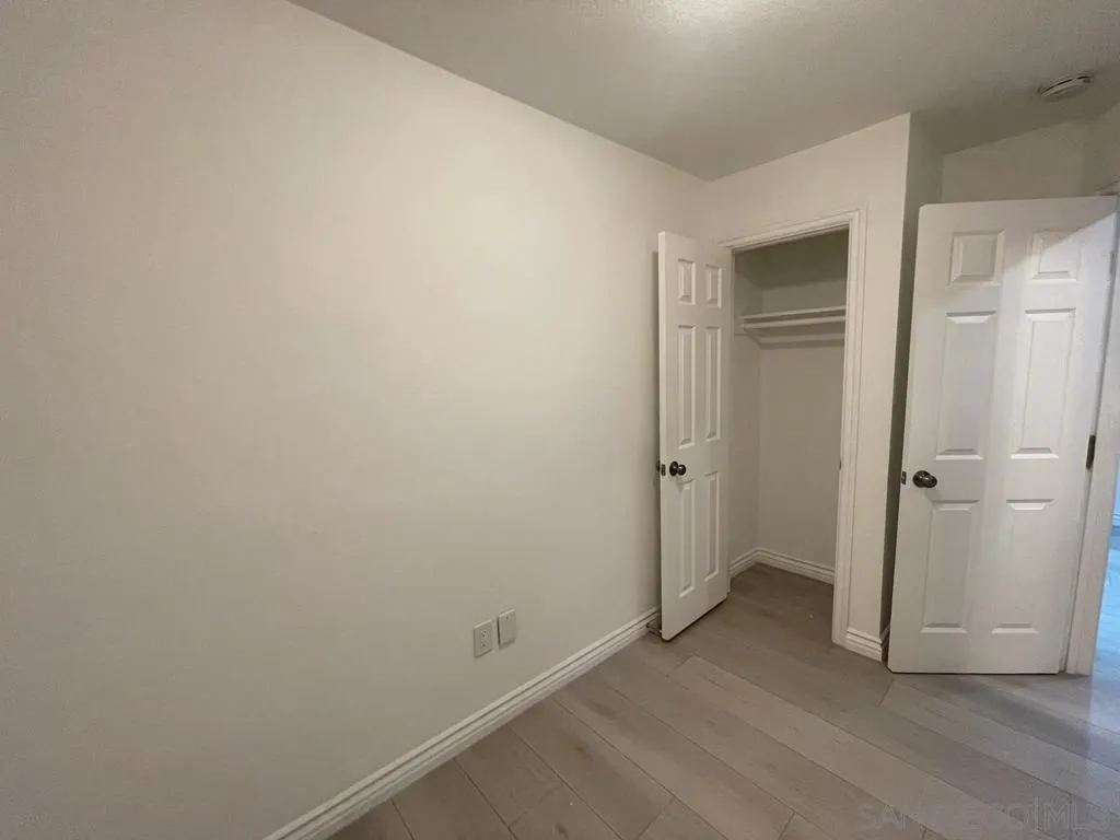 Photo #6: 240000110 Listing 