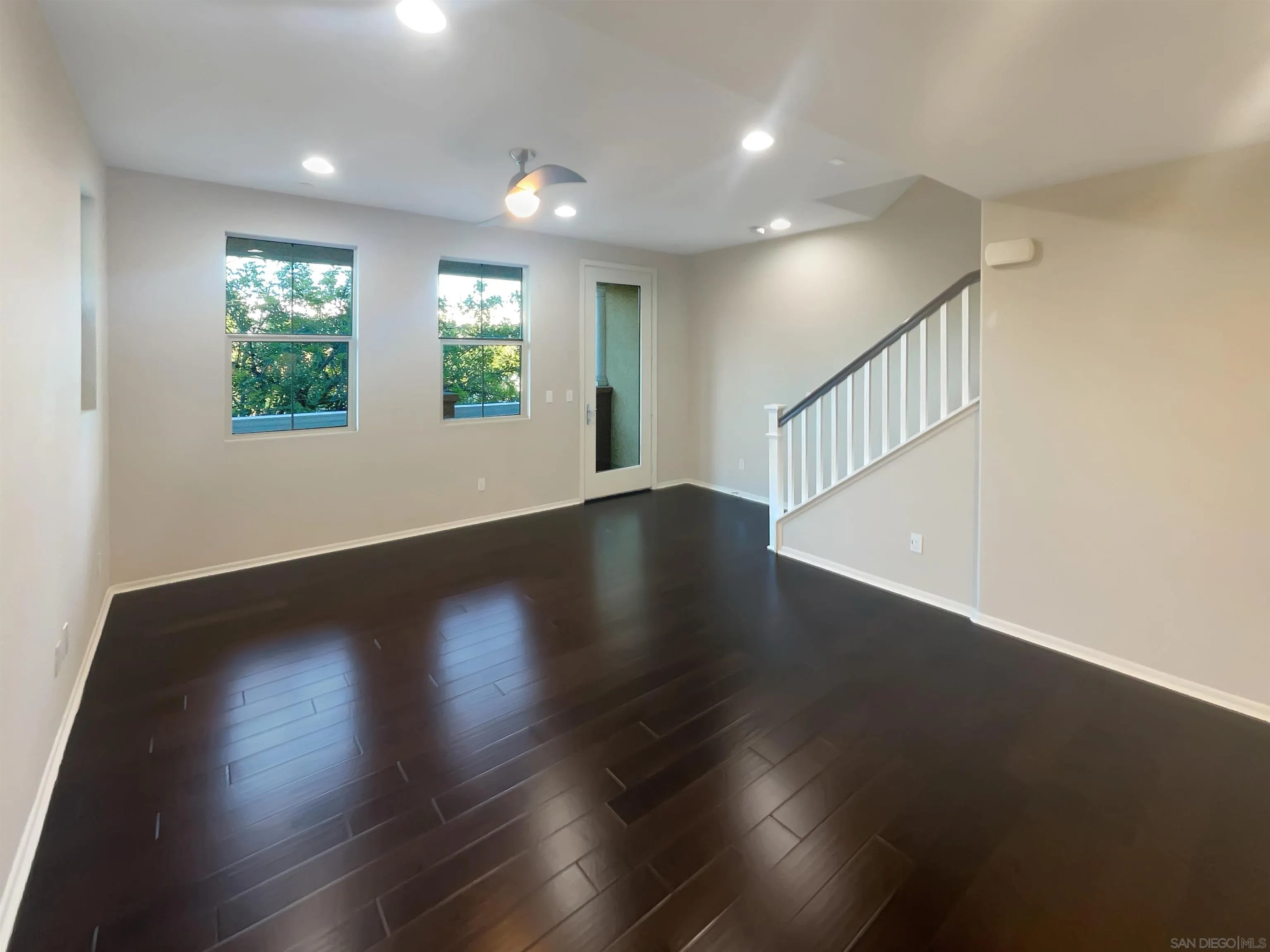 Photo #3: 240000132 Listing 
