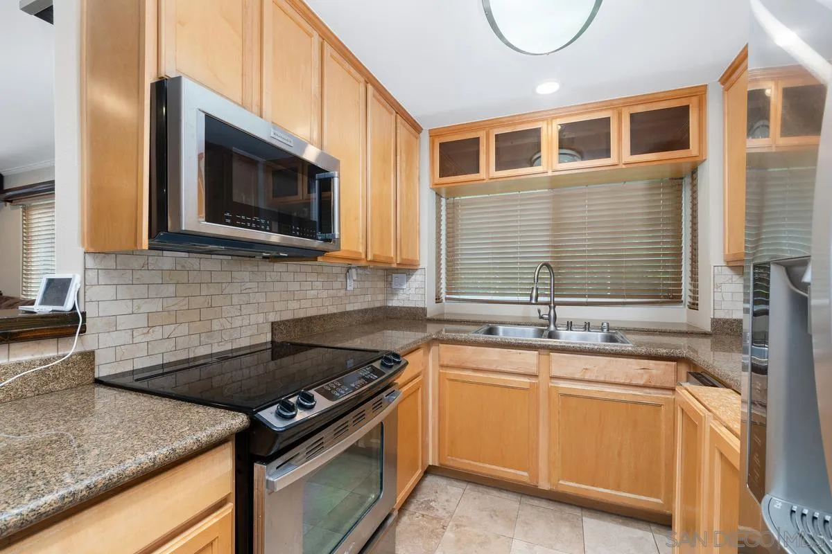 Photo #2: 240000143 Listing 
