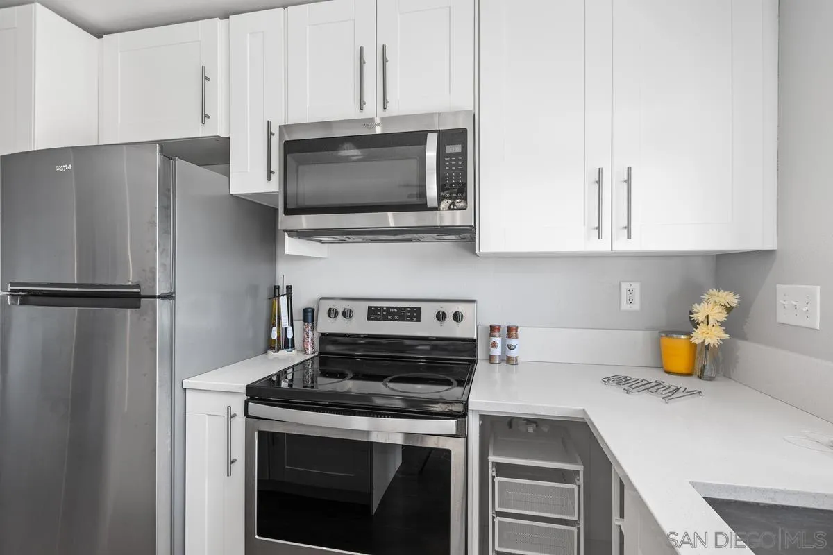 Photo #5: 240000311 Listing 
