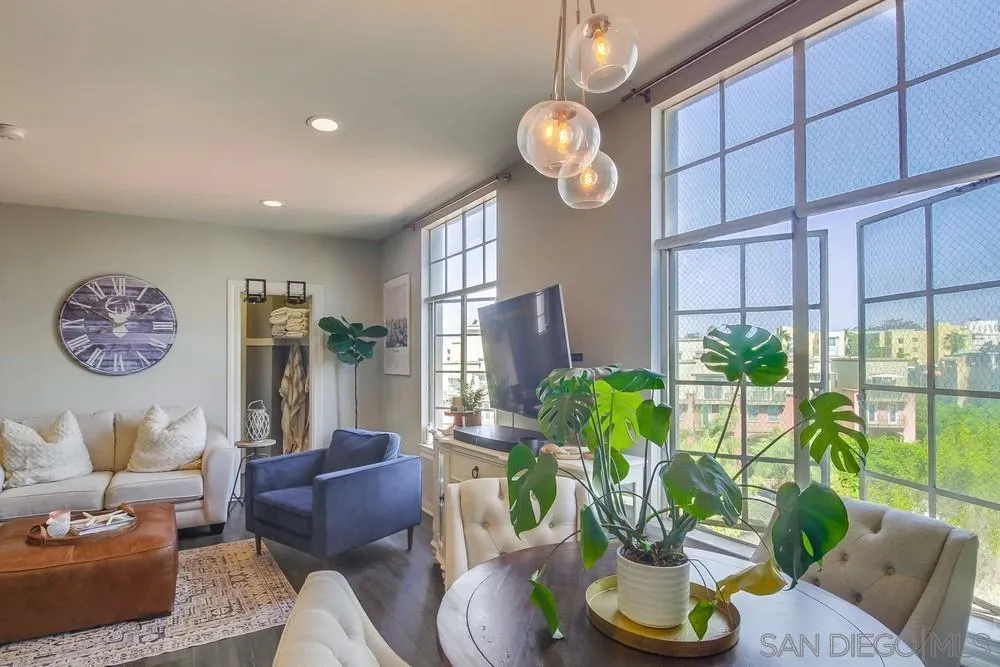 Photo #2: 240000324 Listing 