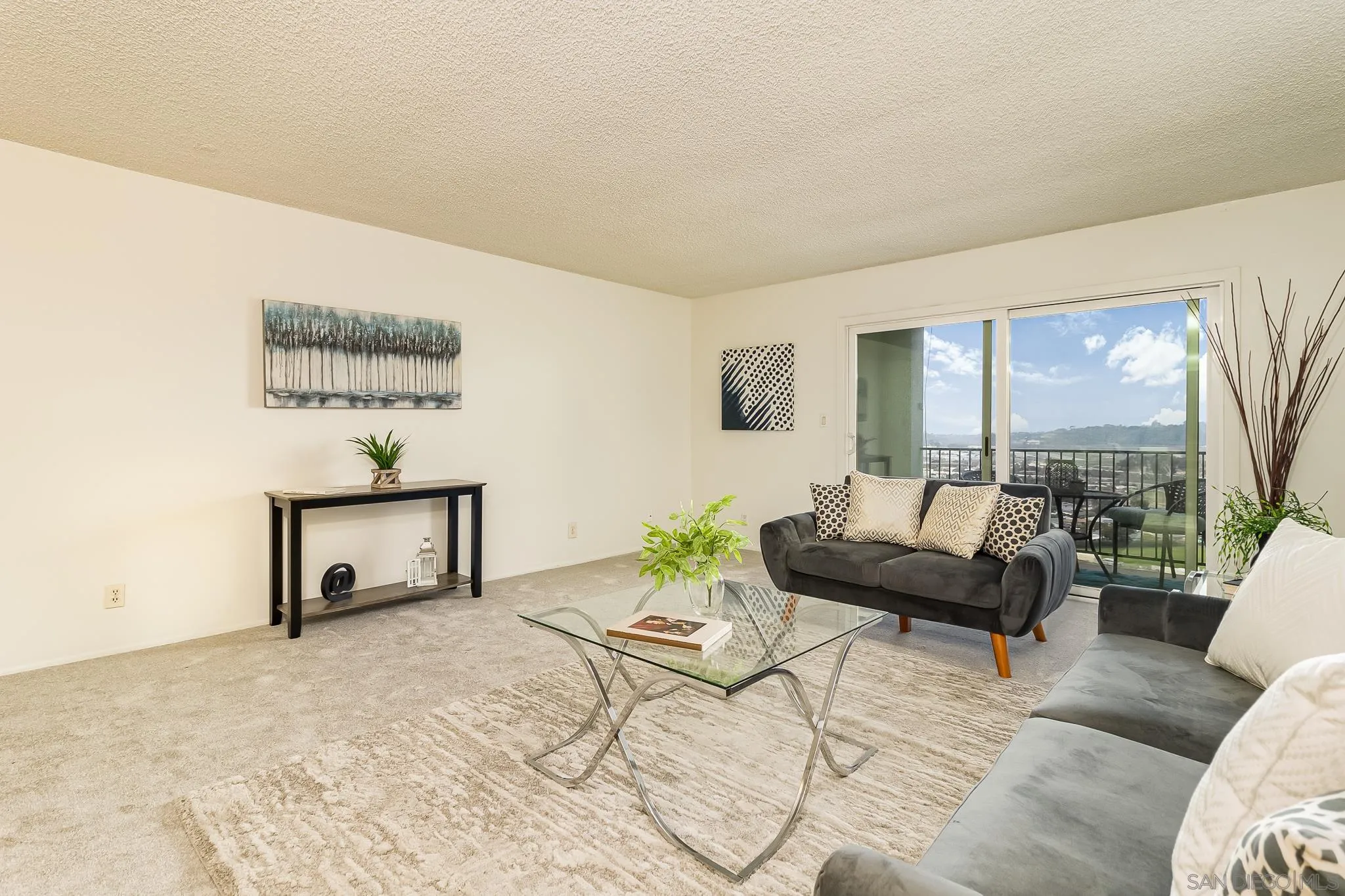 https://cdn.realtyfeed.com/cdn/127/240000351/90089a61fe568257d570fd5027cee820.webp