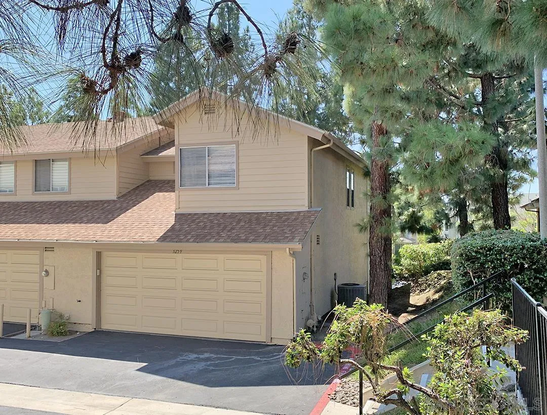 Photo #2: 240000403 Listing 