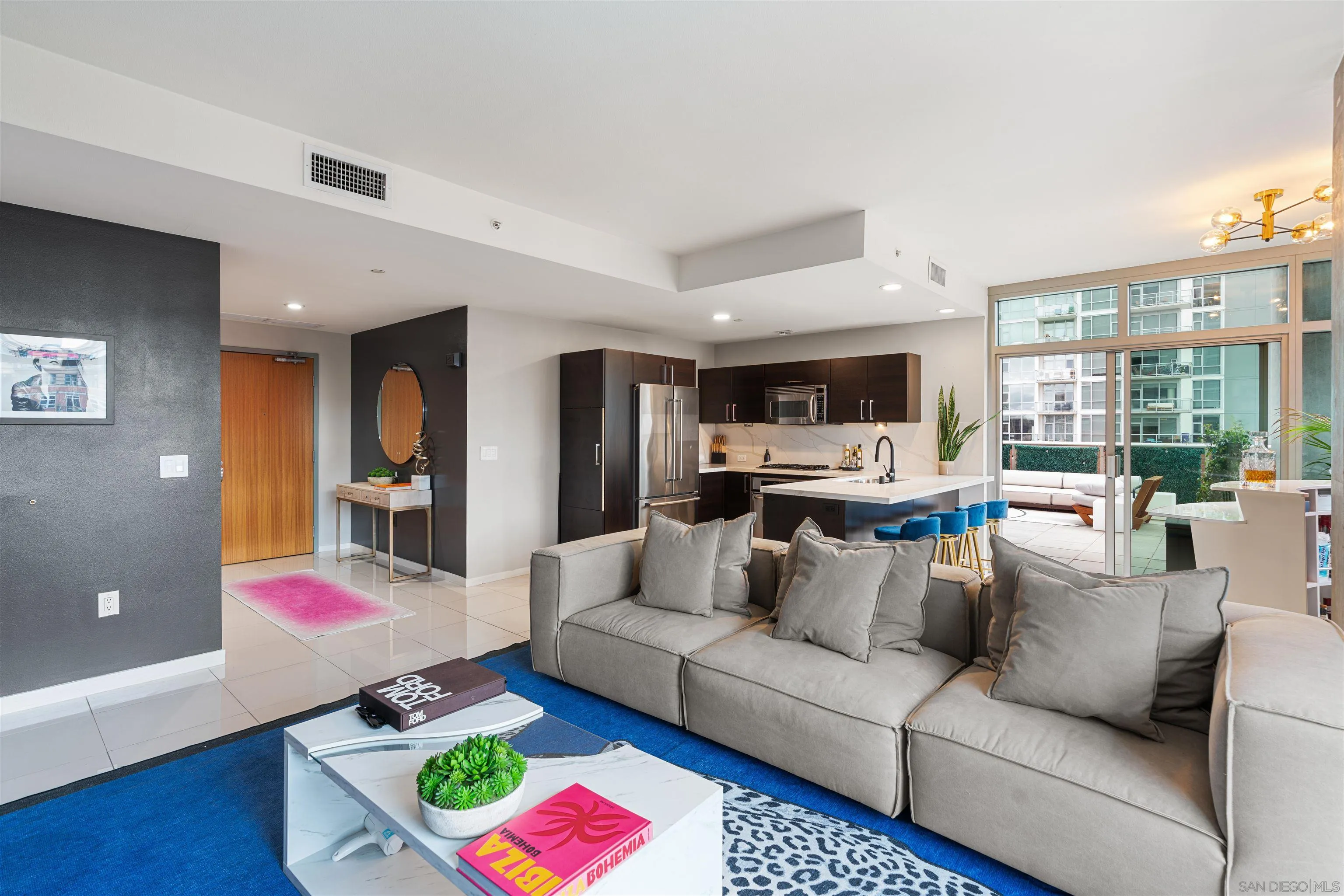 Photo #4: 240000515 Listing 