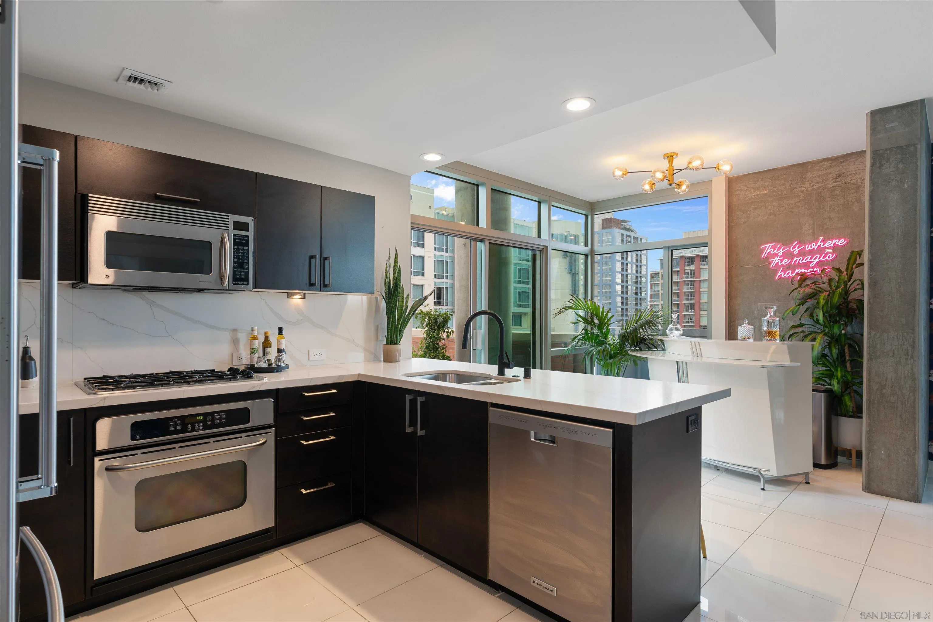 Photo #6: 240000515 Listing 