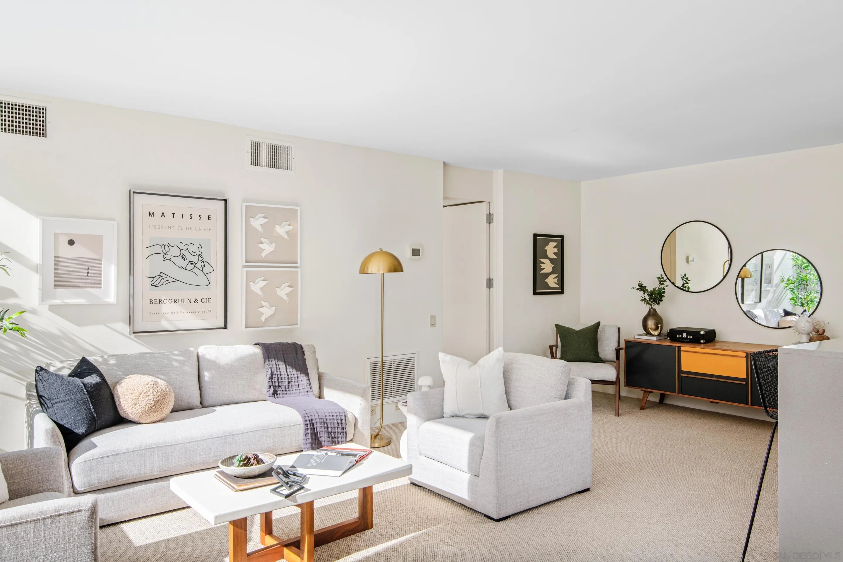 Photo #5: 240000603 Listing 