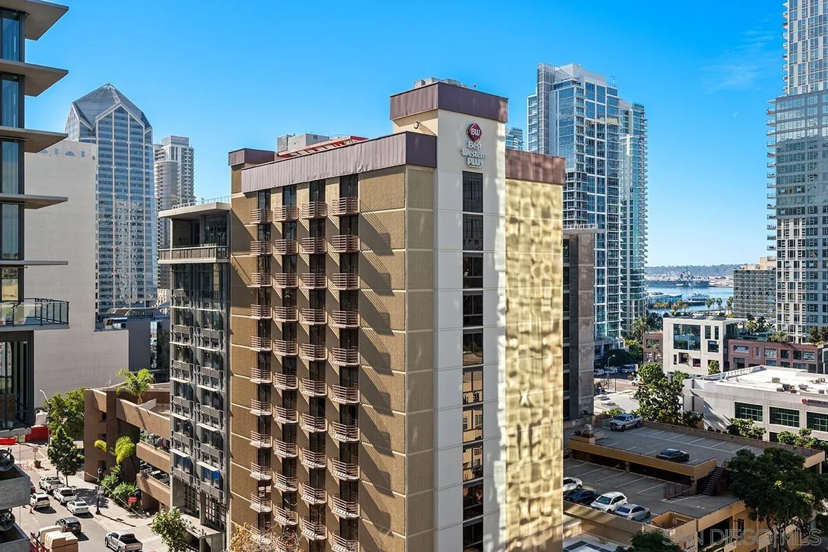Photo #3: 240000611 Listing 