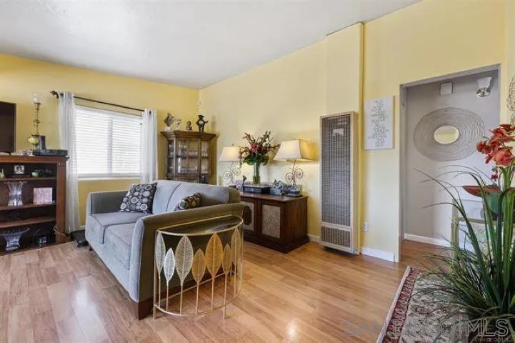 https://cdn.realtyfeed.com/cdn/127/240000684/abc579f1a5f34bfb3b773c94faf39114.webp