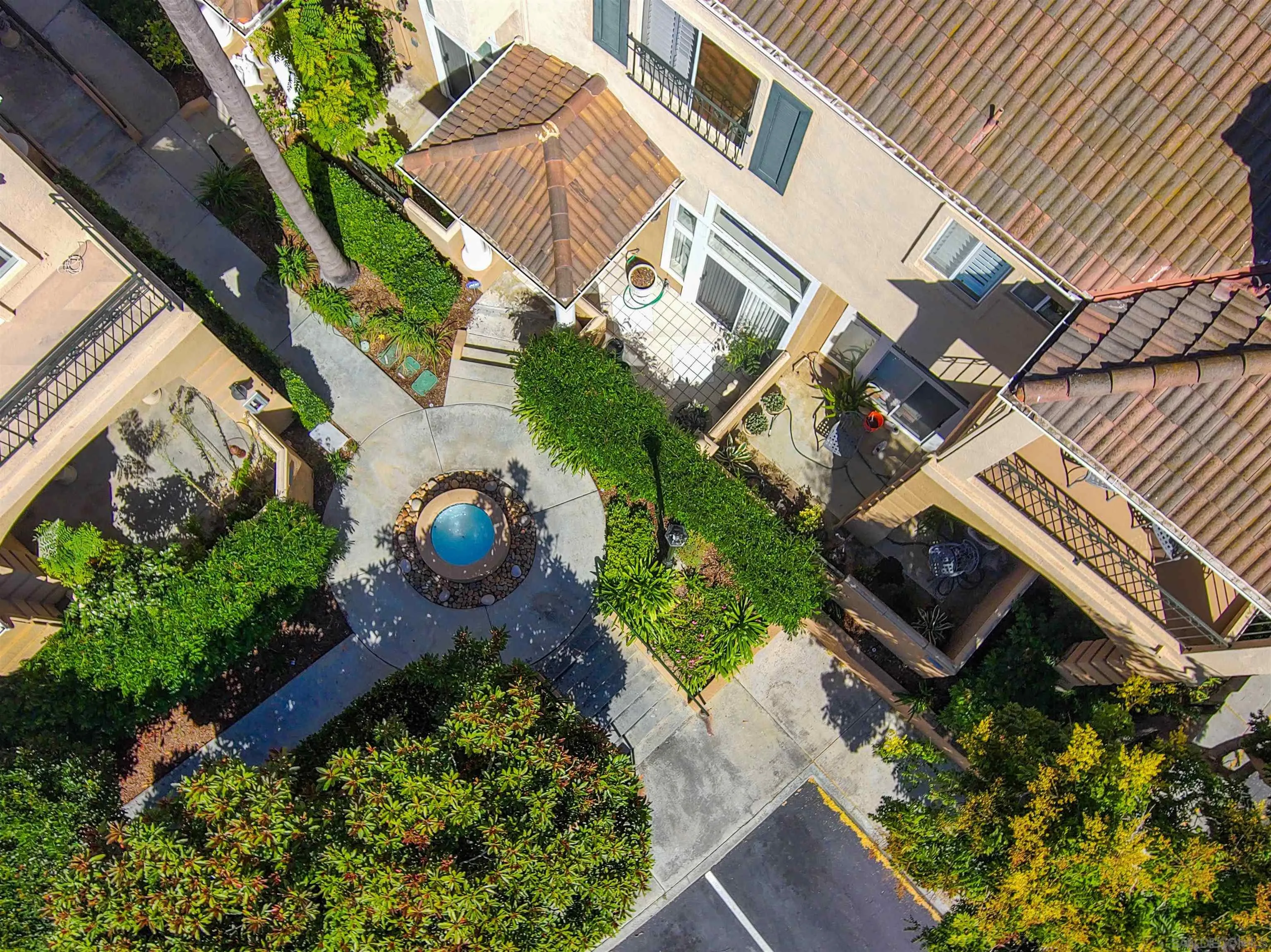 Photo #2: 240000686 Listing 