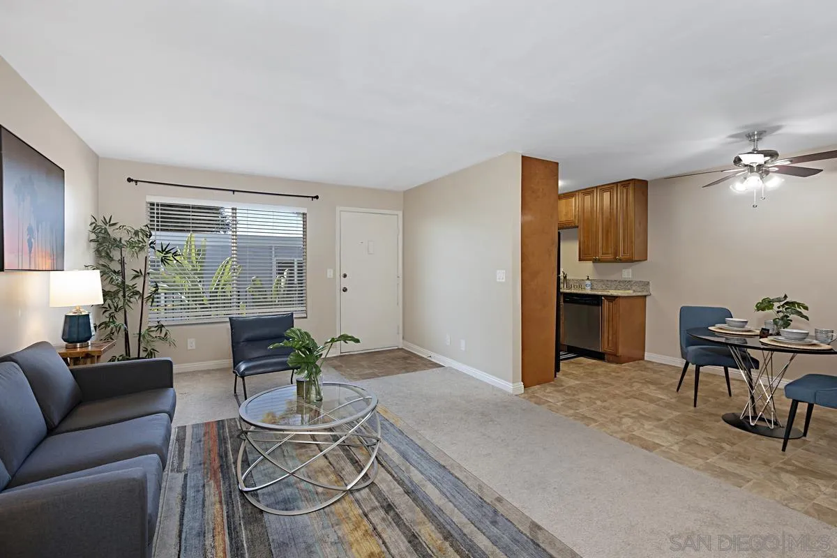 Photo #3: 240000688 Listing 