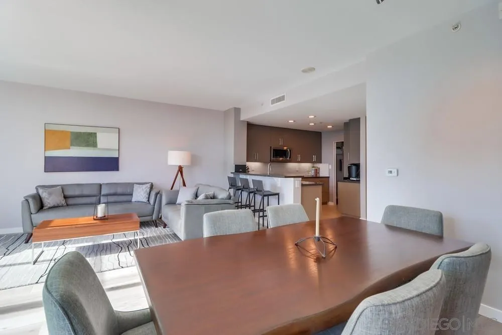 Photo #4: 240000811 Listing 