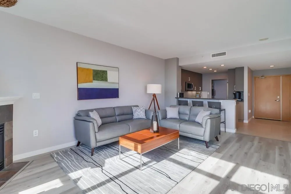 Photo #6: 240000811 Listing 
