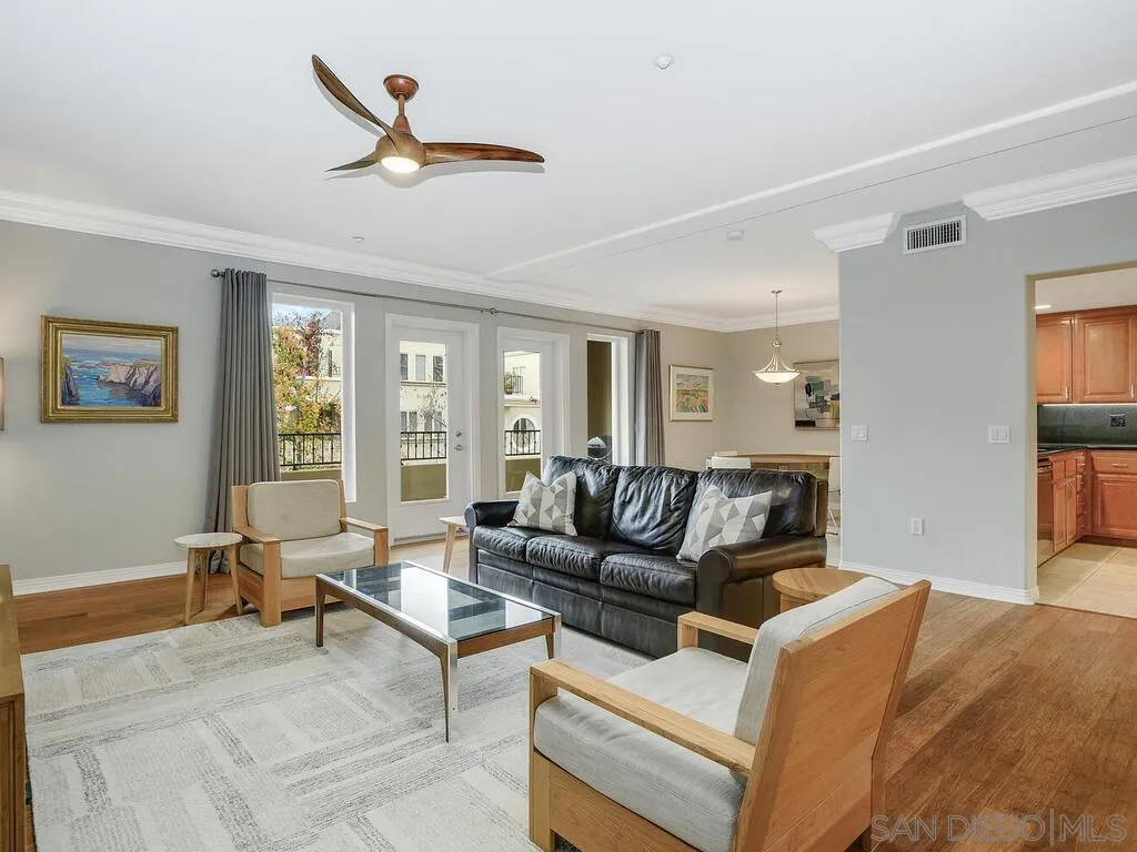 Photo #3: 240000941 Listing 