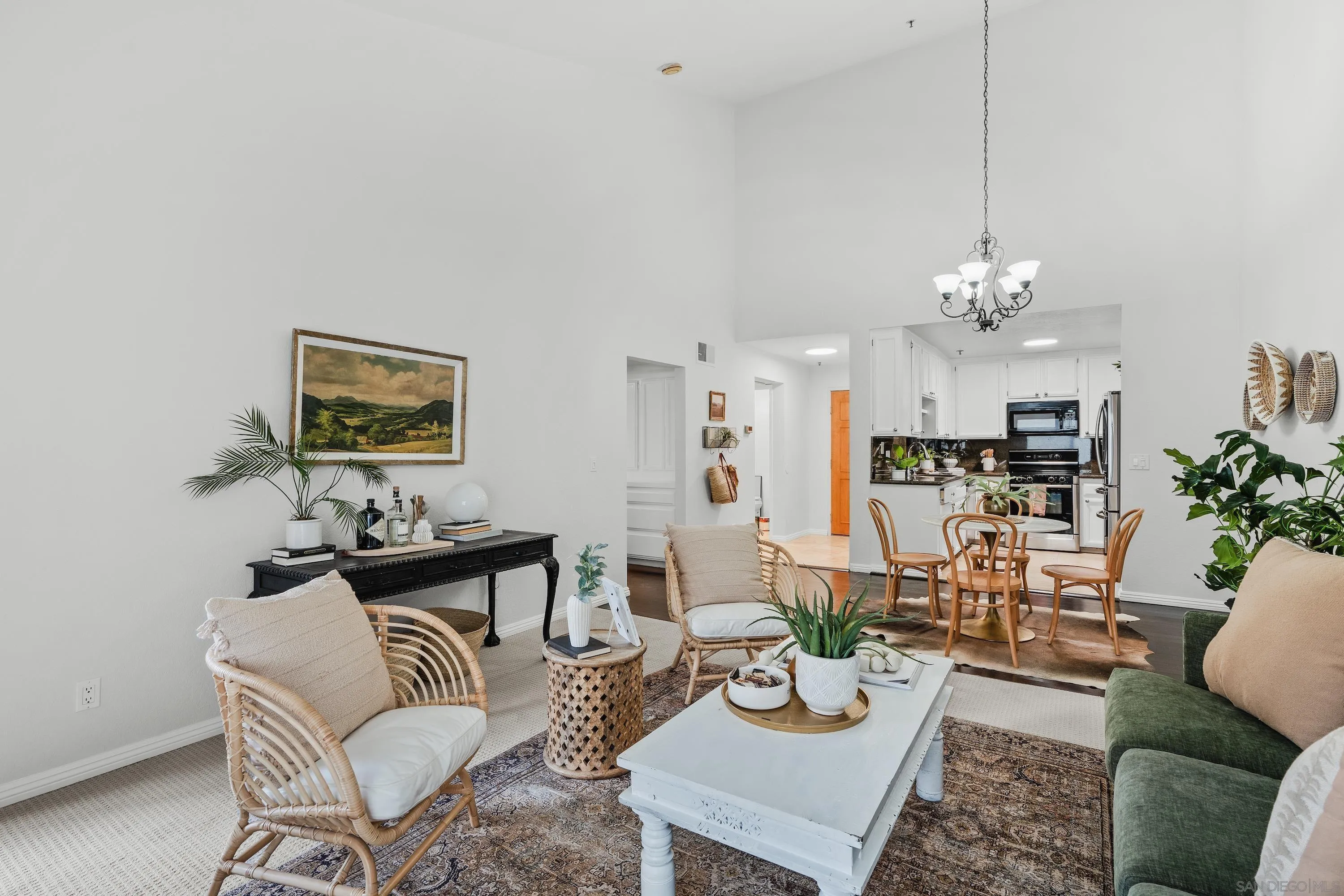 Photo #5: 240000949 Listing 