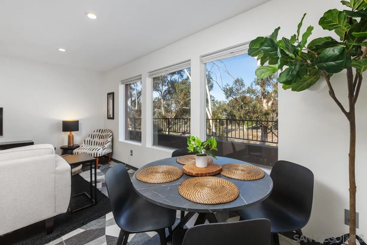 Photo #5: 240001048 Listing 