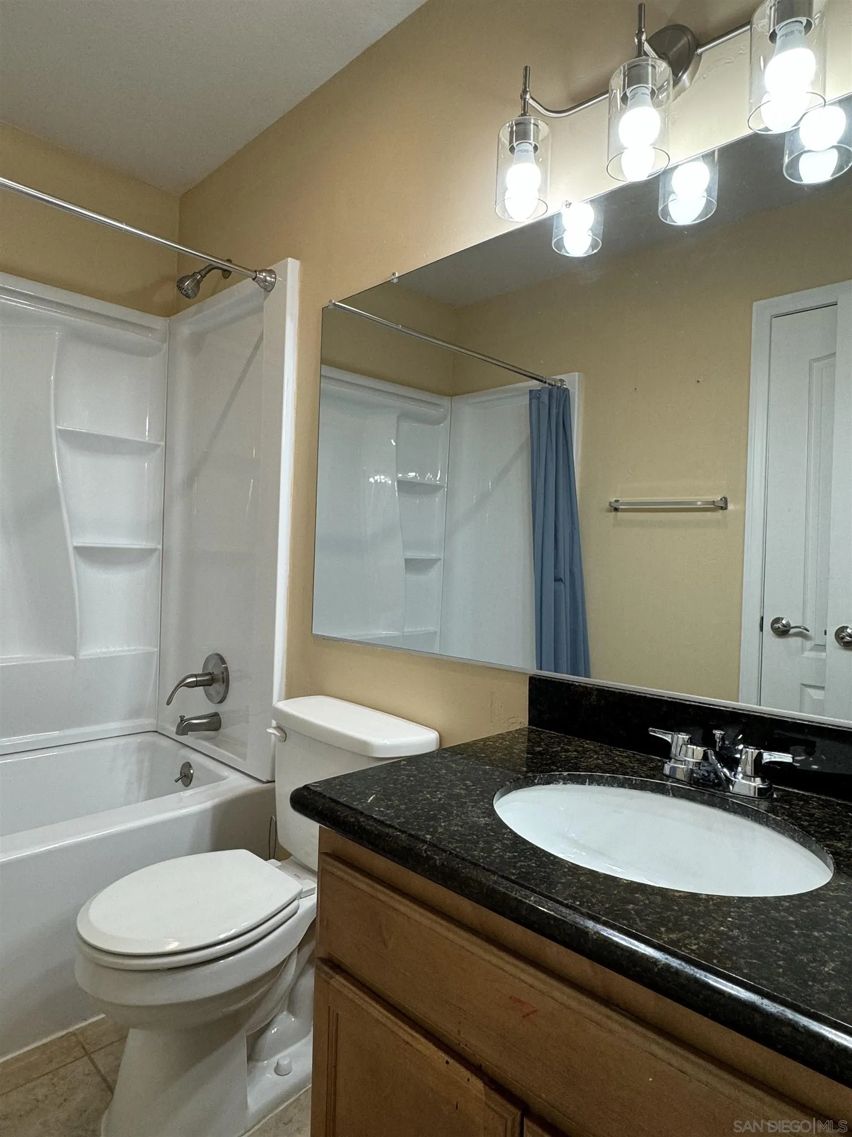 Photo #6: 240001156 Listing 