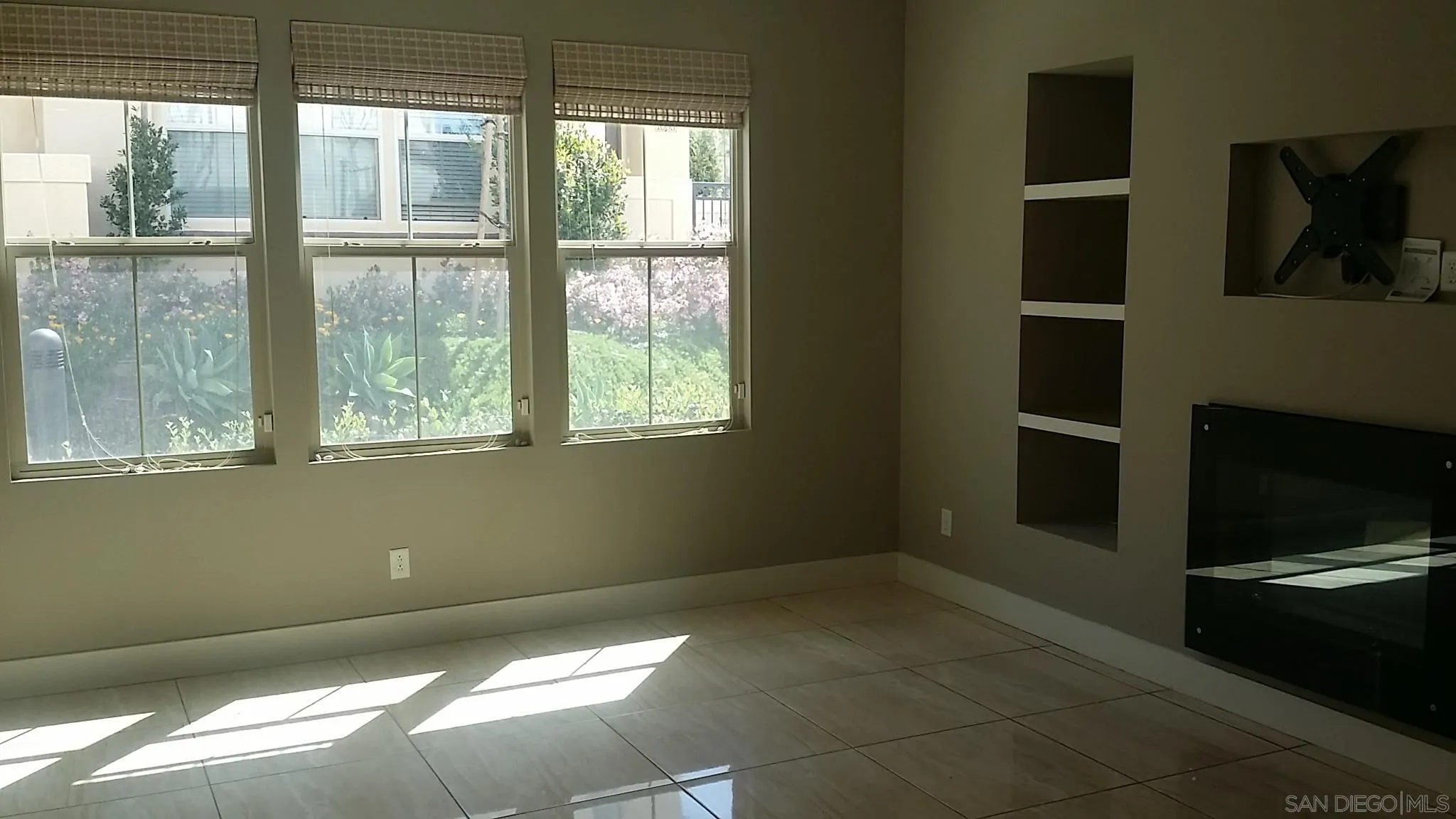1660 Fairlead Ave, Carlsbad, CA, 92011