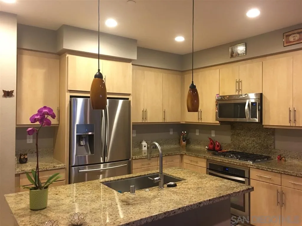 1660 Fairlead Ave, Carlsbad, CA, 92011