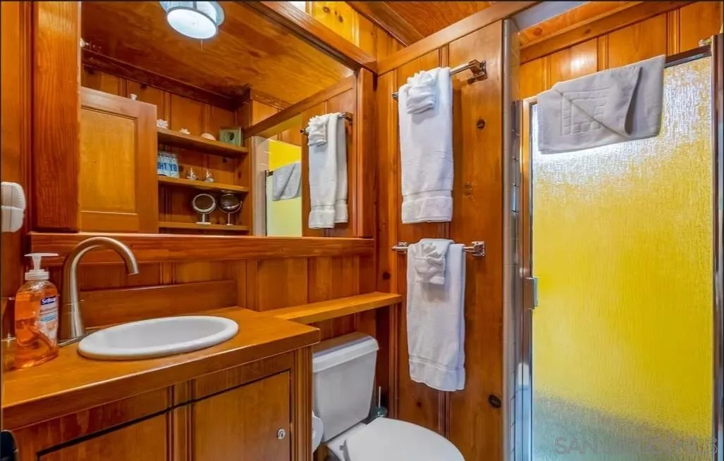 https://cdn.realtyfeed.com/cdn/127/240001453/00aa809790c775061997d383c81e4bff.webp