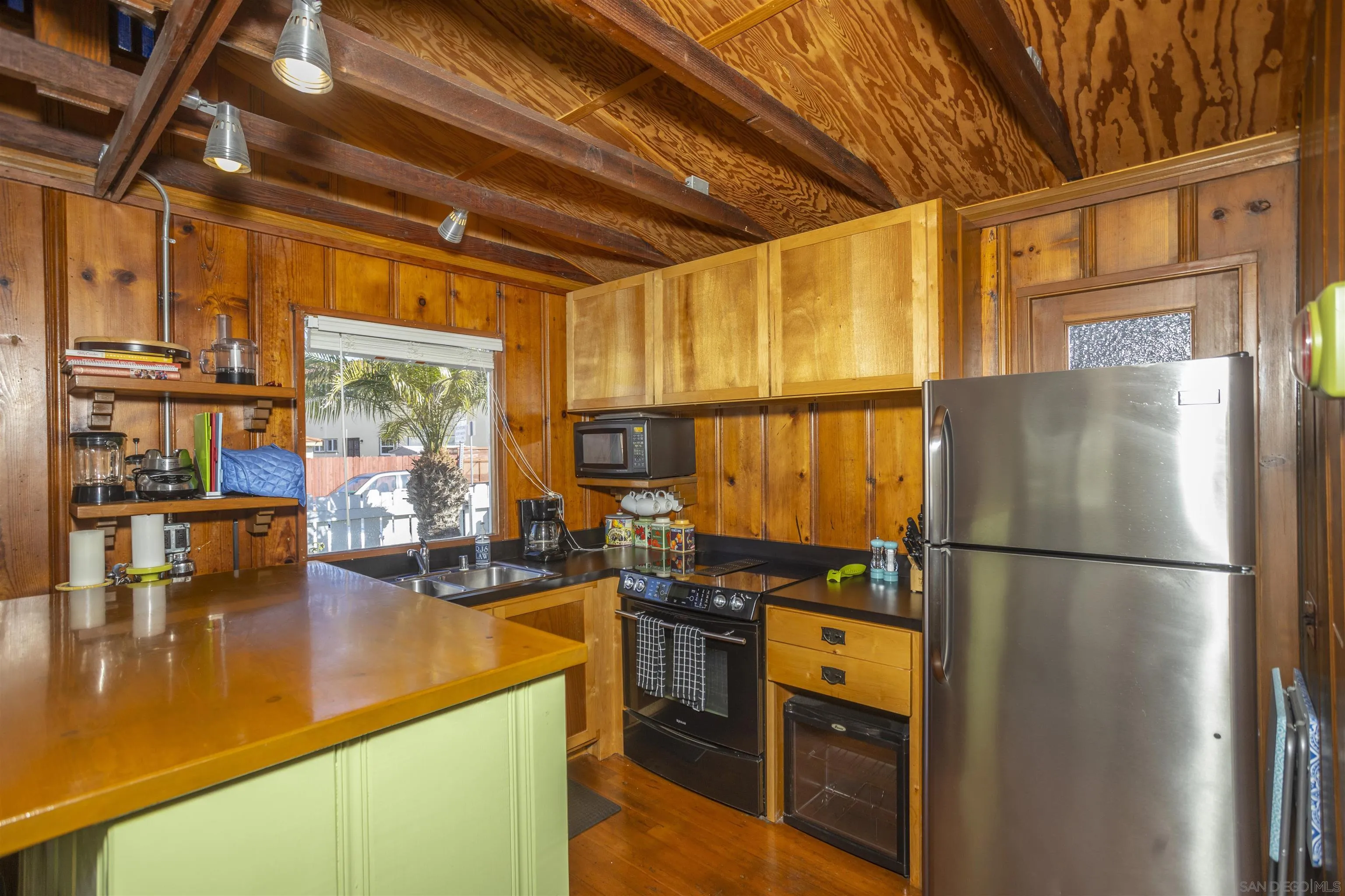 https://cdn.realtyfeed.com/cdn/127/240001453/086301a242493fef04eafd18237f1075.webp