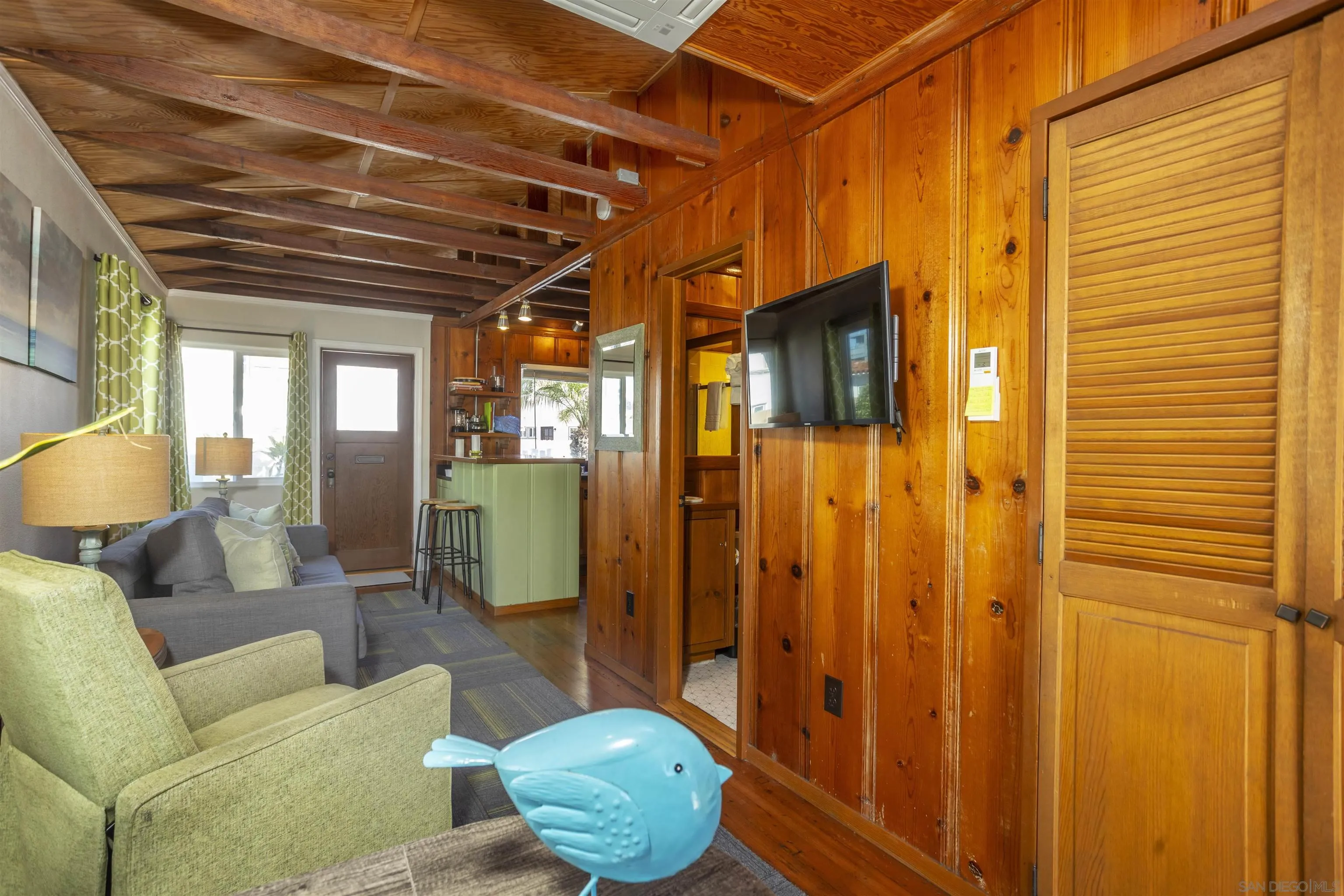 https://cdn.realtyfeed.com/cdn/127/240001453/7048f38f009ab34ca61aeb12031ab190.webp