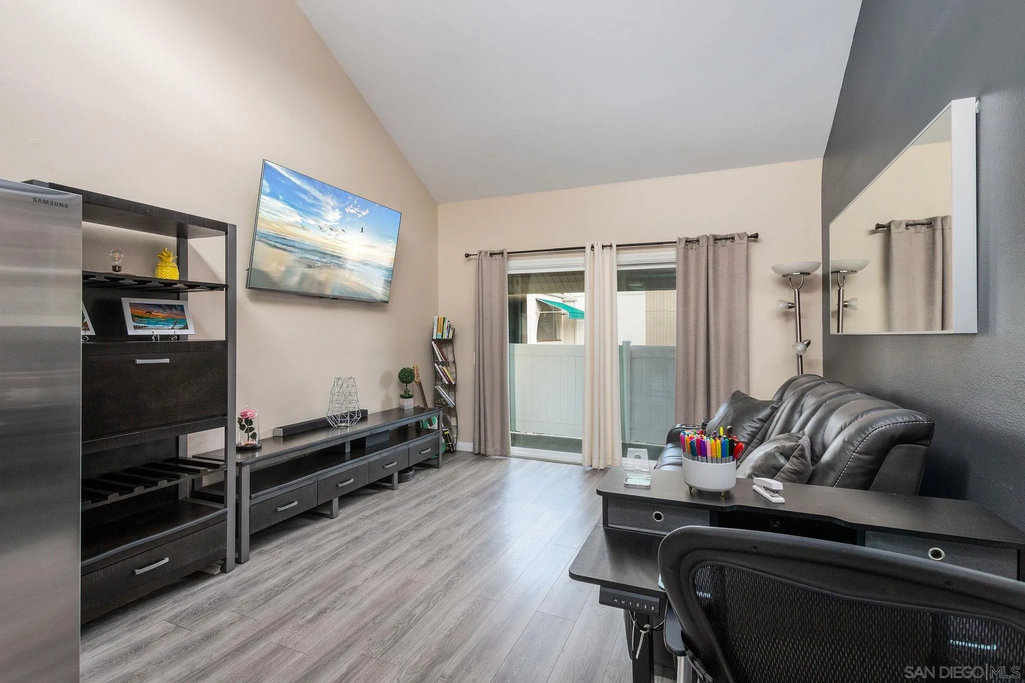 Photo #5: 240001487 Listing 