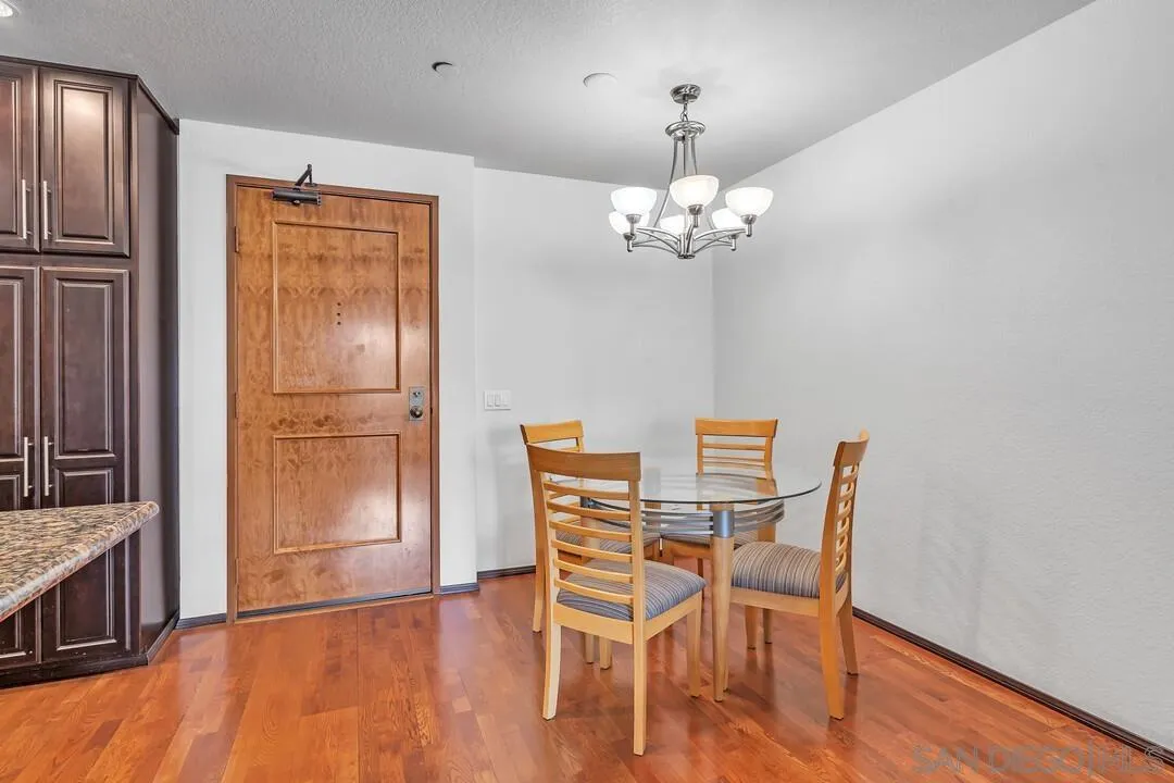 Photo #5: 240001645 Listing 