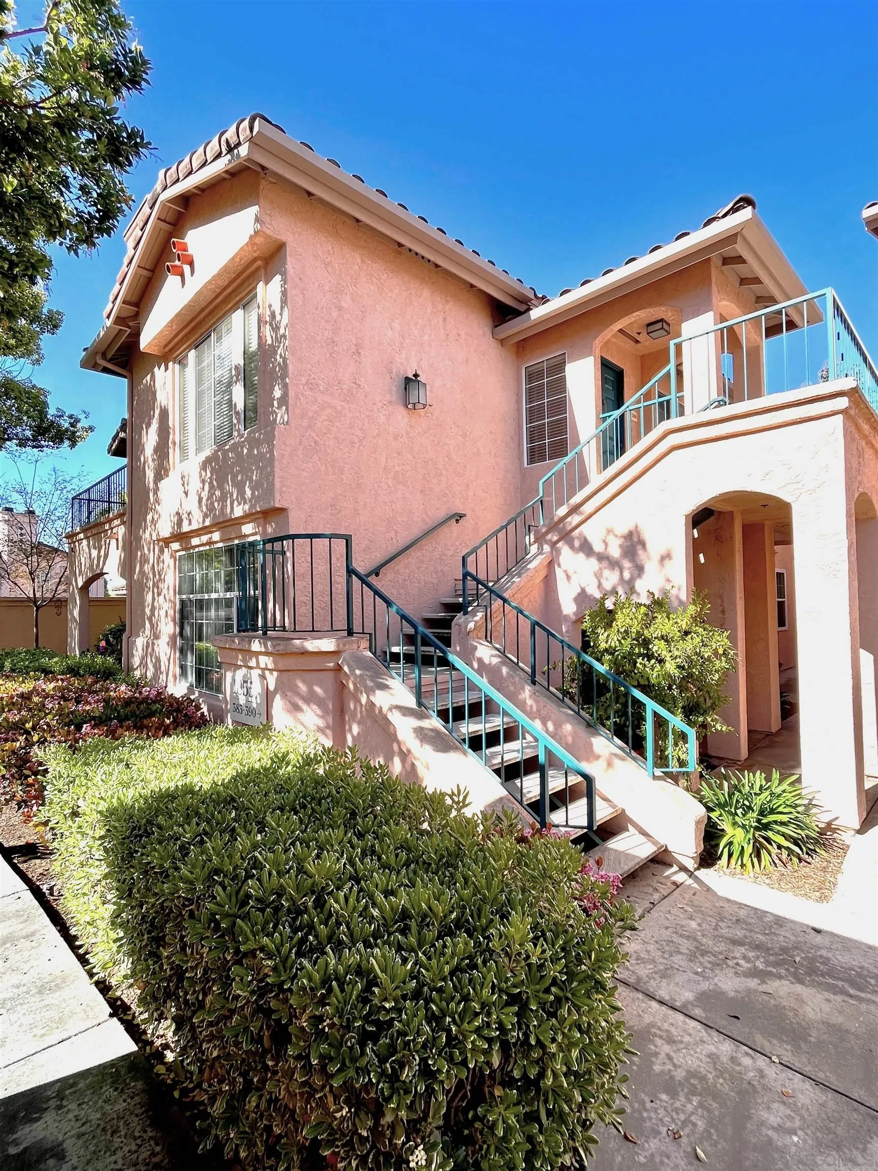 Photo #2: 240001654 Listing 