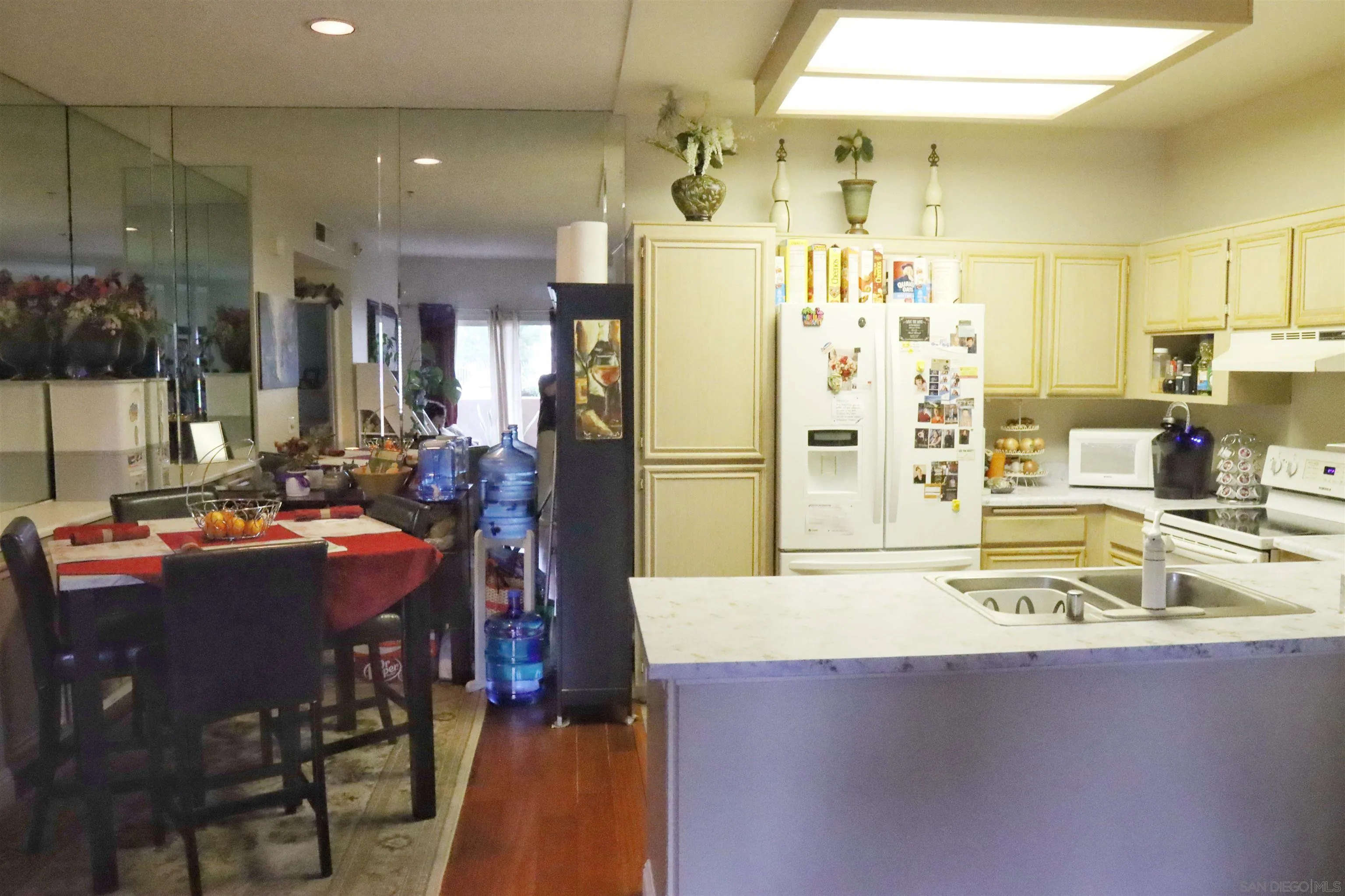 Photo #4: 240001666 Listing 