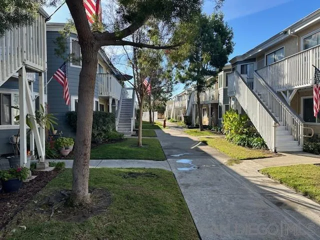 Photo #2: 240001683 Listing 