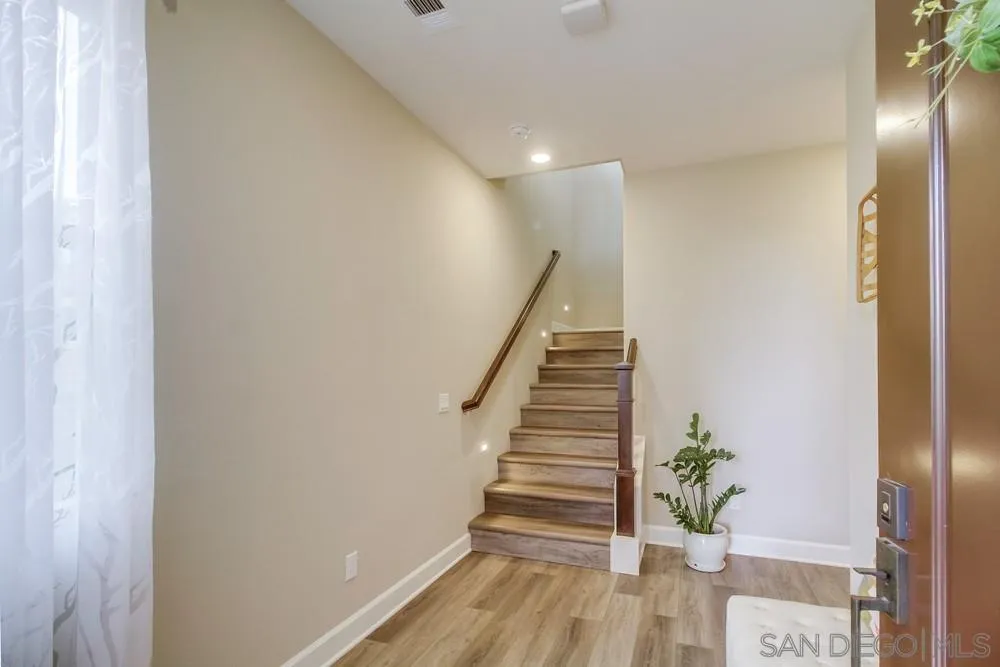 https://cdn.realtyfeed.com/cdn/127/240001915/411677af567d91b09ed276972e72de13.webp