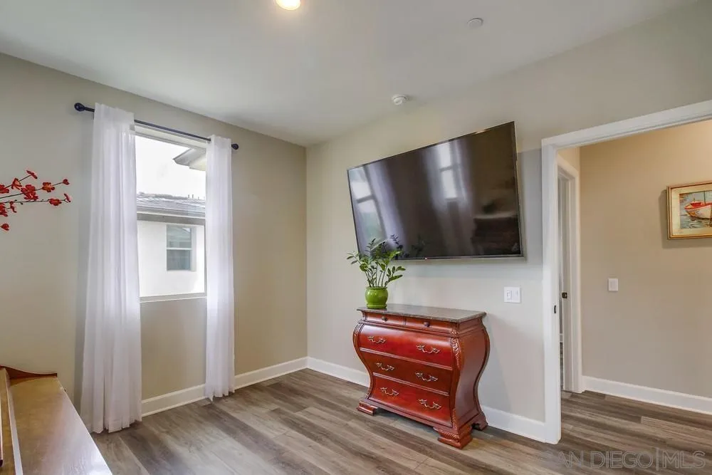 https://cdn.realtyfeed.com/cdn/127/240001915/8a0f71fdf3ad5d9f03b039e0bf95ee33.webp