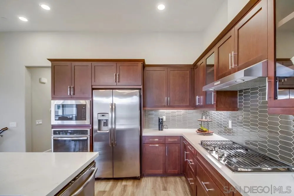 https://cdn.realtyfeed.com/cdn/127/240001915/8b3694d4ac62d8c40dde5e8a5a5ef10b.webp