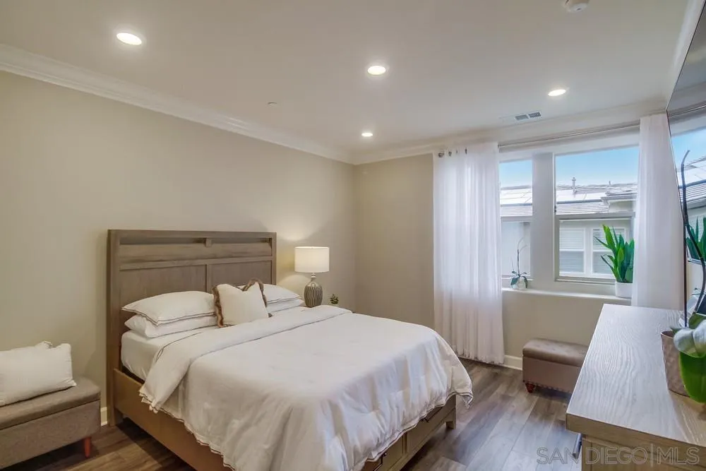 https://cdn.realtyfeed.com/cdn/127/240001915/91d5f3c3541bb8e7e7776575c3b4a21d.webp