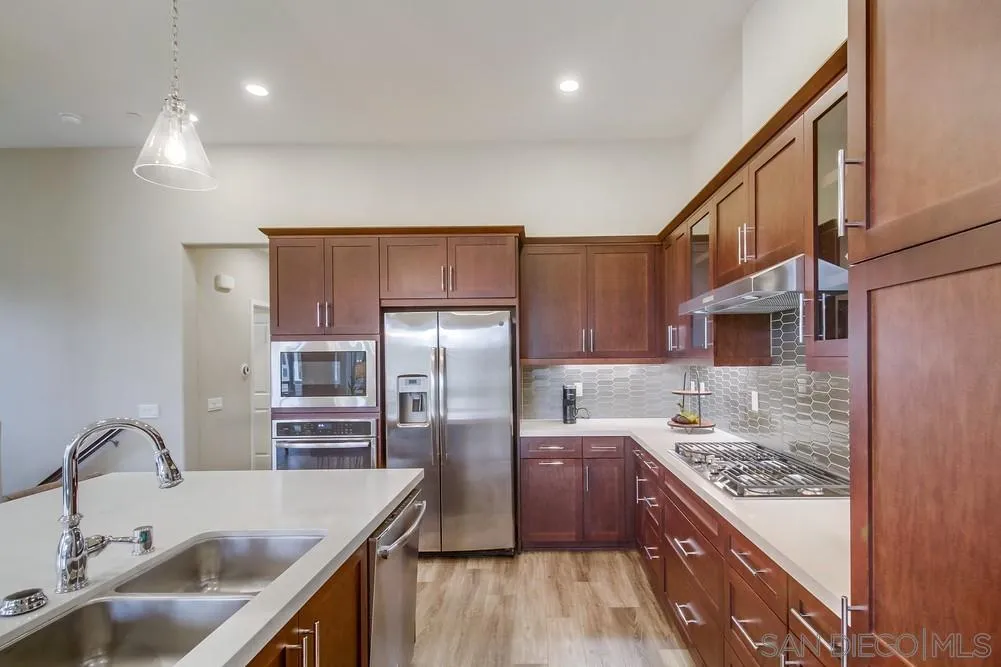 https://cdn.realtyfeed.com/cdn/127/240001915/abf629b43a25d2003e3417b3e0614f8a.webp