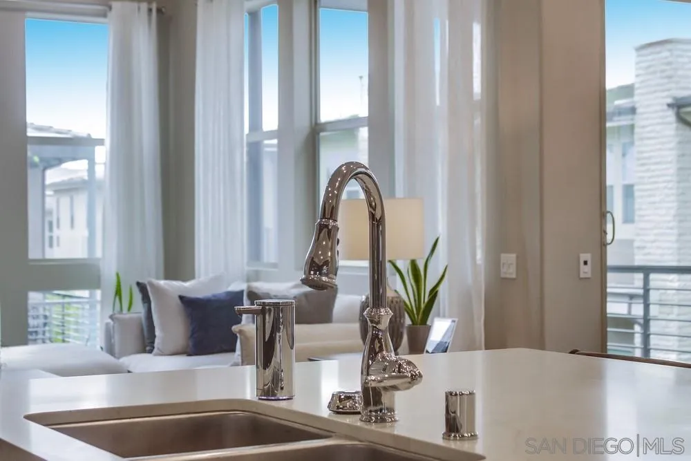 https://cdn.realtyfeed.com/cdn/127/240001915/eb2bcf51d4127f71533cc1fb4e5b961e.webp