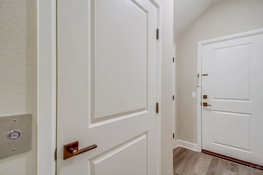 https://cdn.realtyfeed.com/cdn/127/240001915/f1c1ed6c7f7a11bc5747840acce34bc4.webp