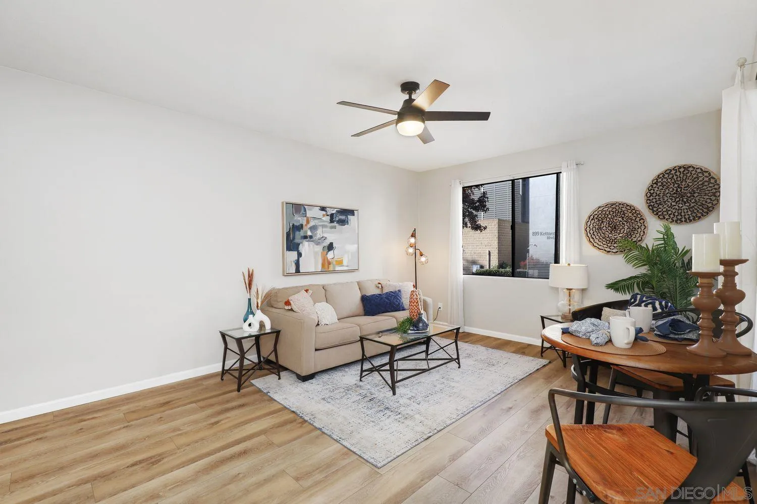 Photo #3: 240002000 Listing 