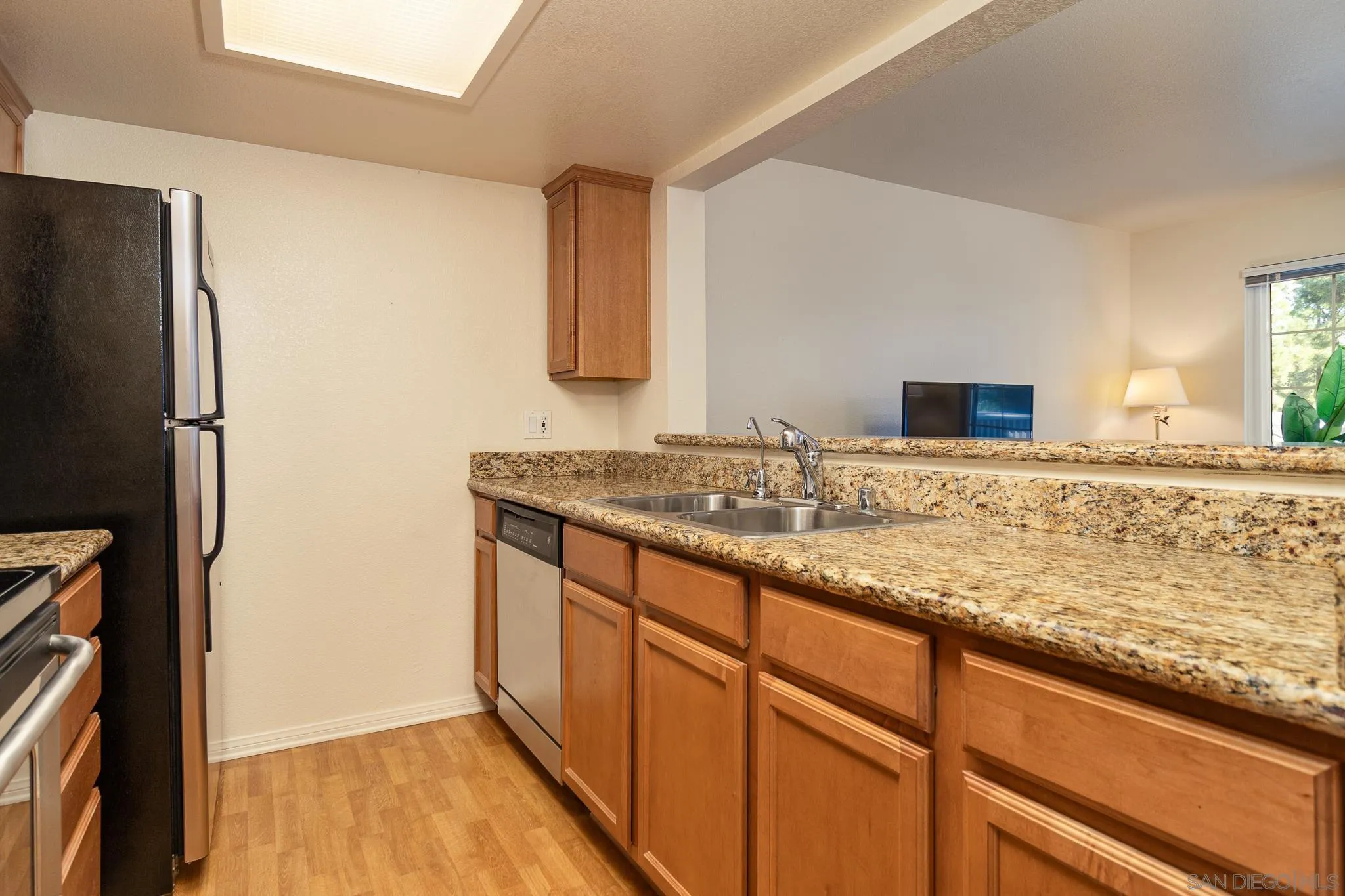 https://cdn.realtyfeed.com/cdn/127/240002041/52490baeb3592381bdb7f434626d4dd7.webp