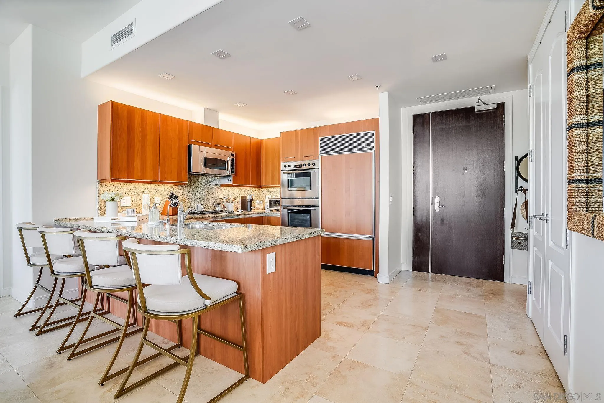 Photo #6: 240002252 Listing 