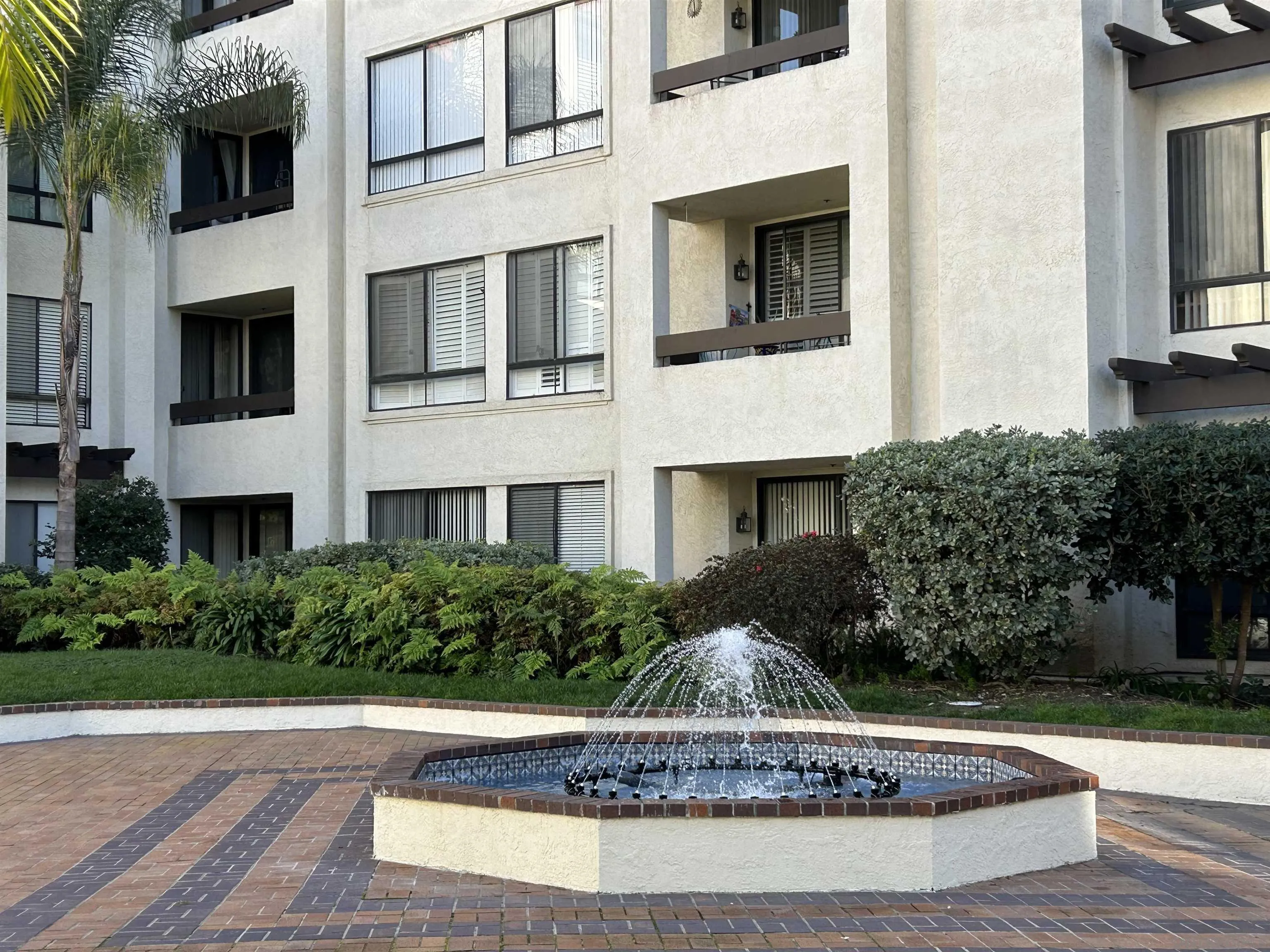 Photo #4: 240002256 Listing 