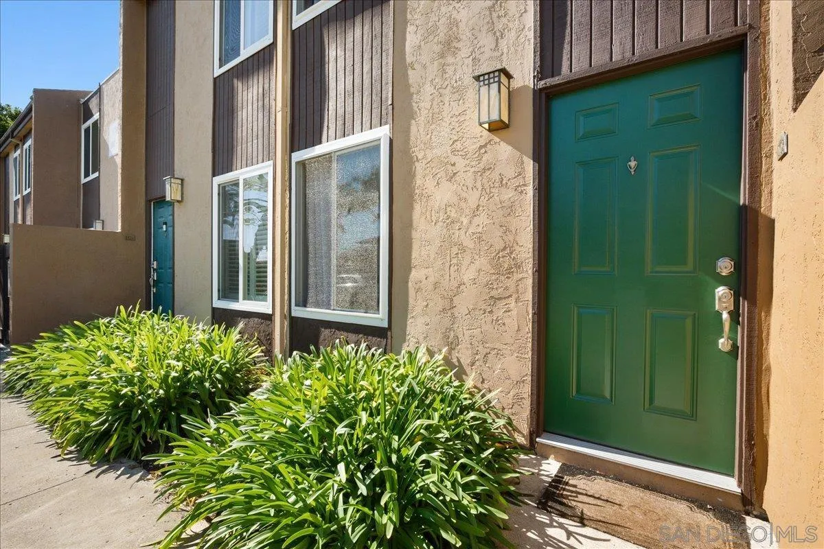 Photo #3: 240002292 Listing 