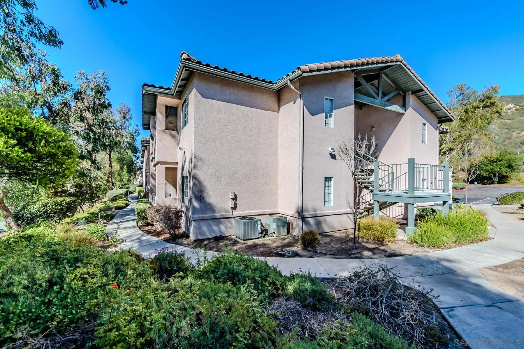 https://cdn.realtyfeed.com/cdn/127/240002389/2ec9e8c9b2d6de4327d033de0772830a.webp