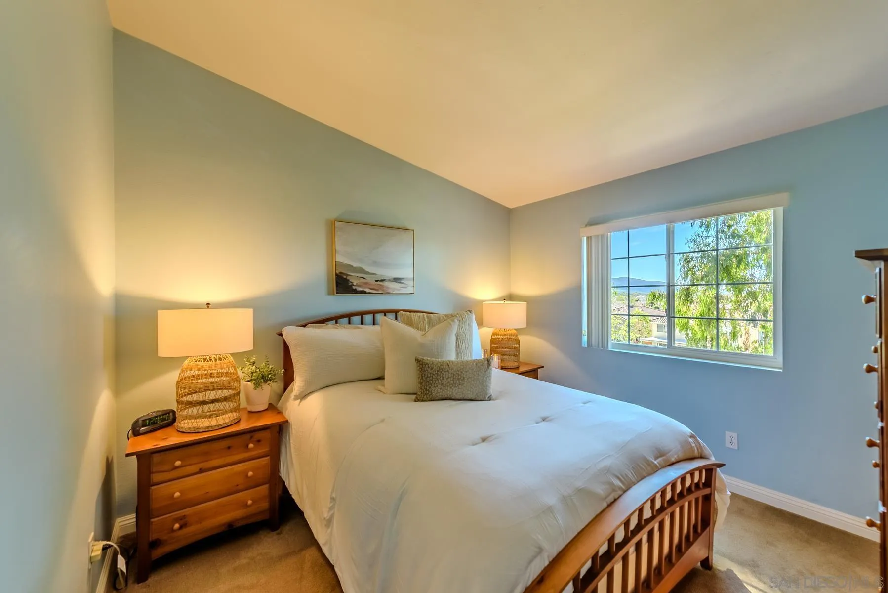 https://cdn.realtyfeed.com/cdn/127/240002389/3c5c977e307a0addbaa29f8ff19f6ad6.webp