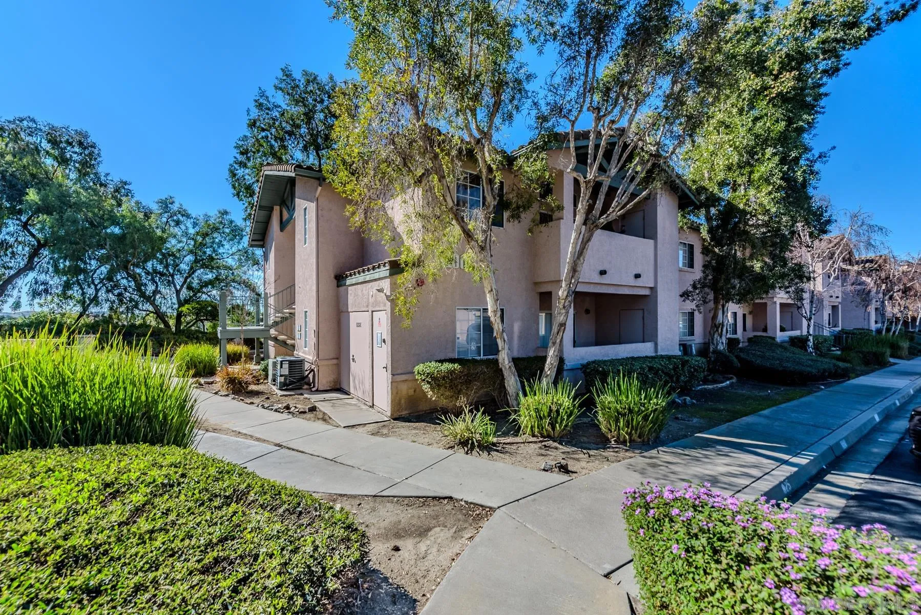 https://cdn.realtyfeed.com/cdn/127/240002389/908f03886e1775825a7693a38f0642f4.webp