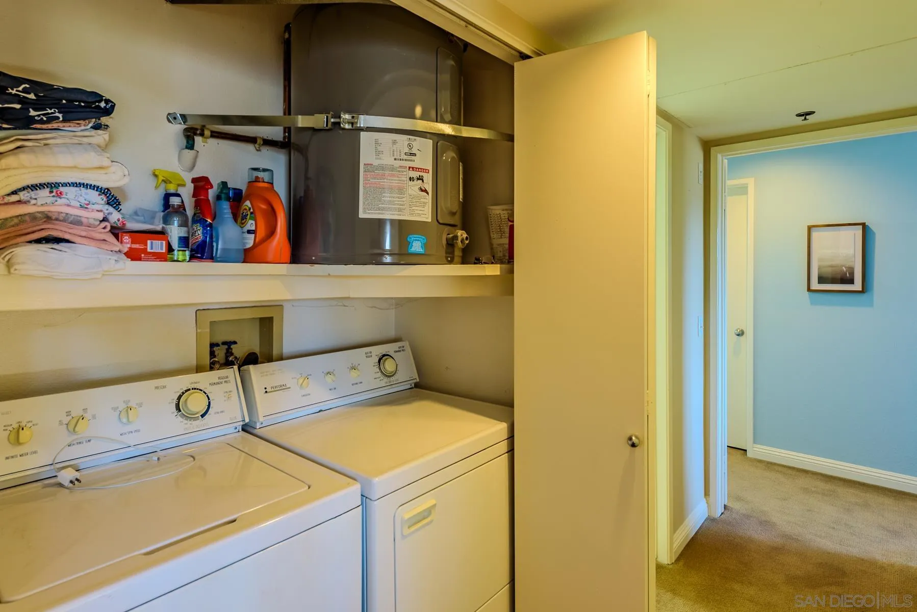https://cdn.realtyfeed.com/cdn/127/240002389/a041374ce24781ea86f059770f7a9f2a.webp